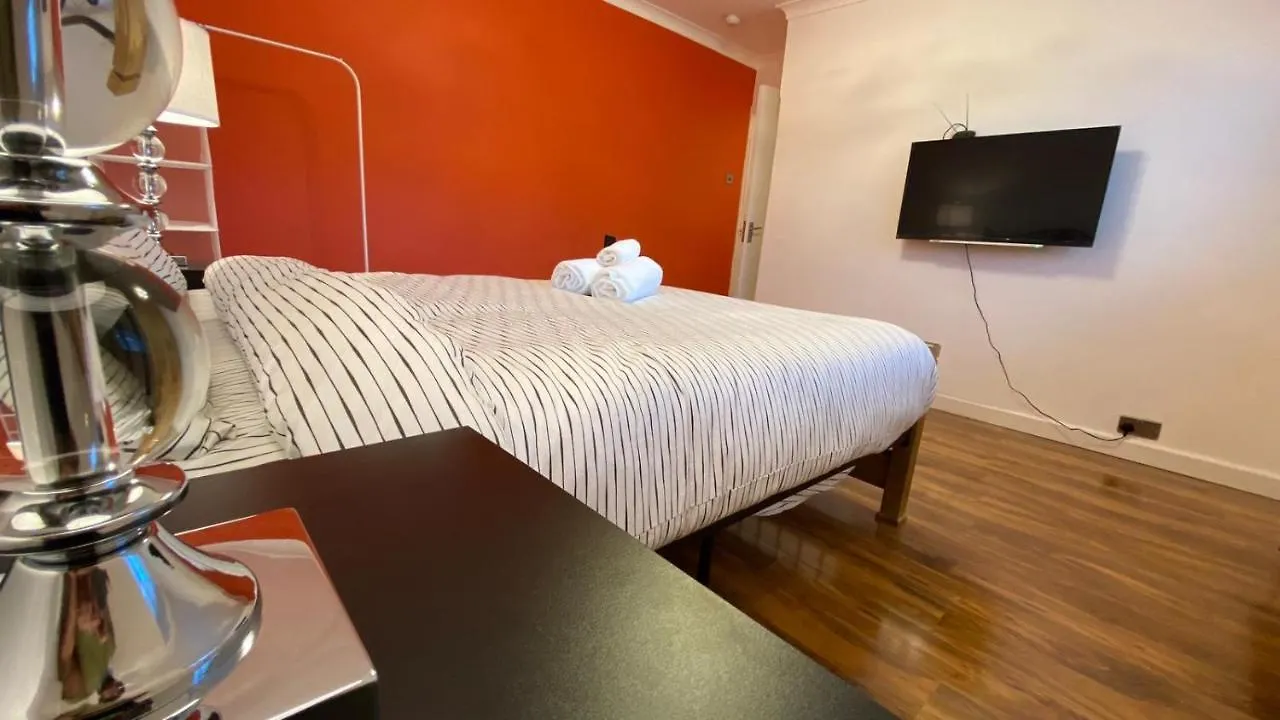 Grand Heights Suites 런던 영국