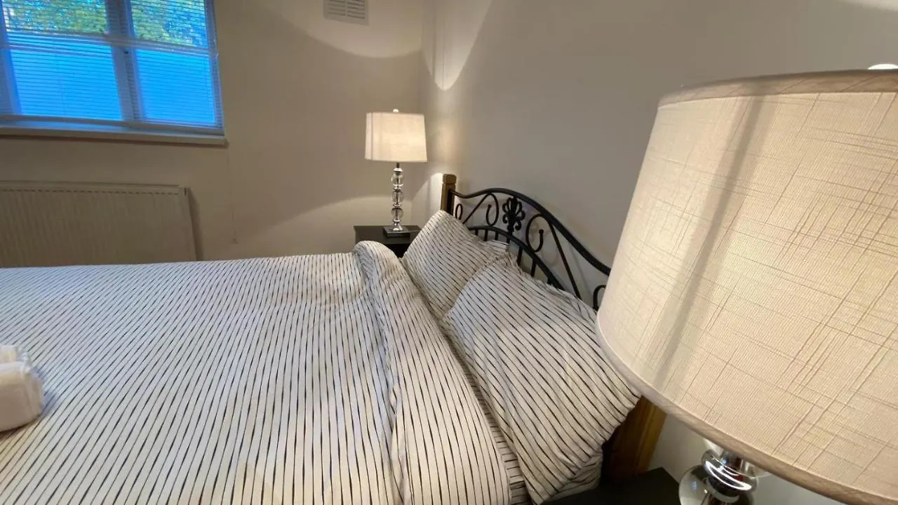 Grand Heights Suites 런던