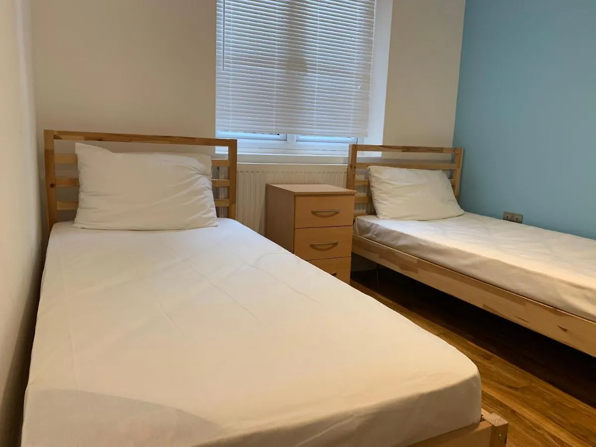 B&B Grand Heights Suites 런던 영국